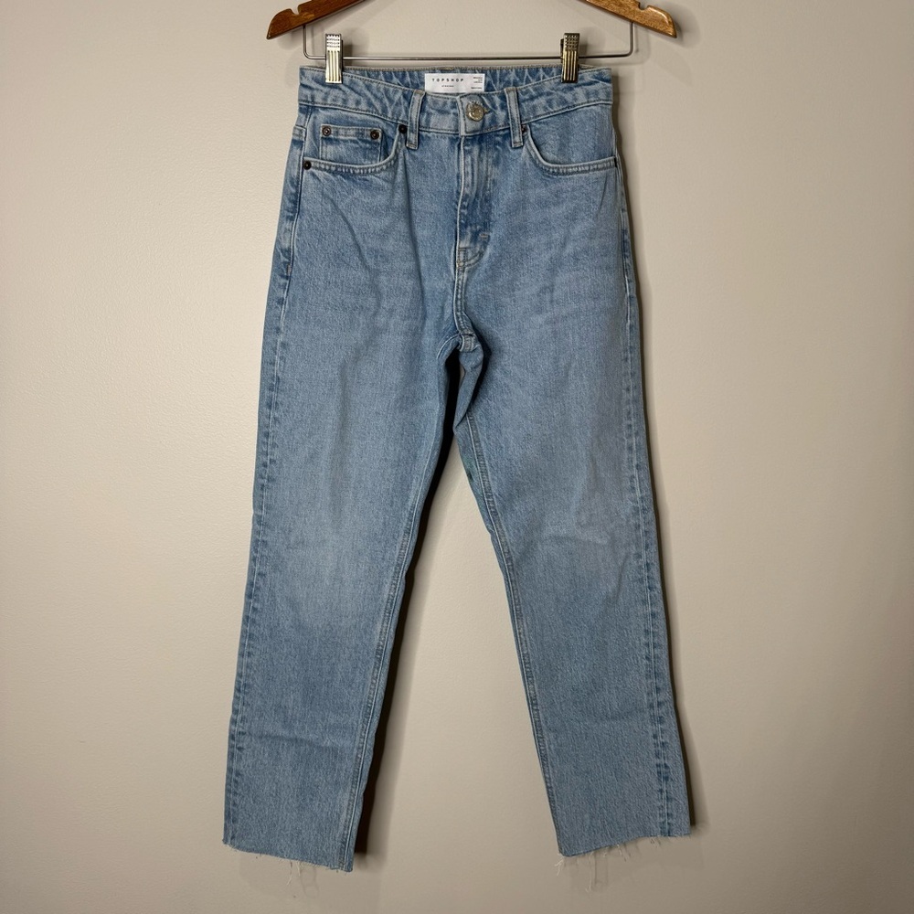 Topshop Light Wash Straight‎ Leg Denim Mom
Jeans Size 2